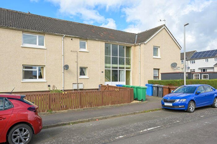 2 Bedroom Flat For Sale In Forker Avenue, Rosyth, KY11