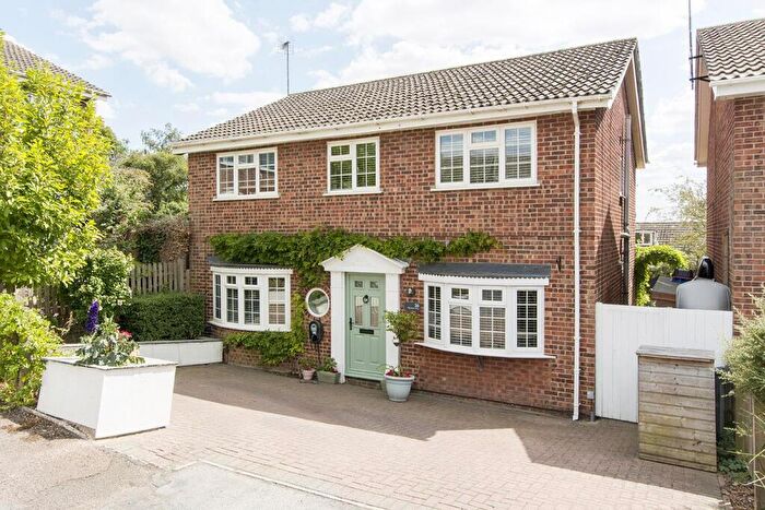 4 Bedroom Detached House For Sale In Blenheim Way, Market Harborough, LE16