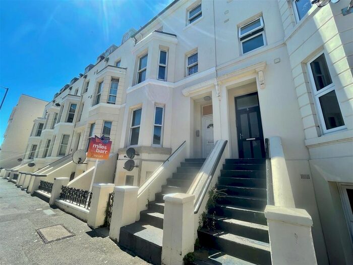 2 Bedroom Flat To Rent In Marine Terrace, Folkestone, CT20