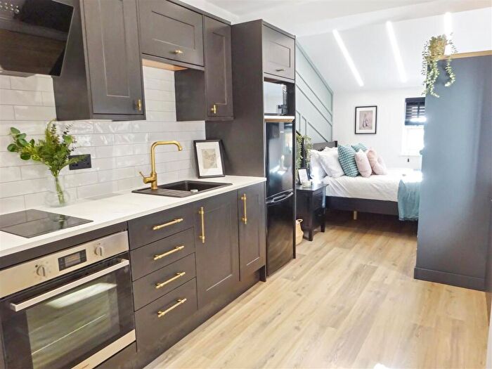 Studio To Rent In , Havelock Street, Kettering, NN16