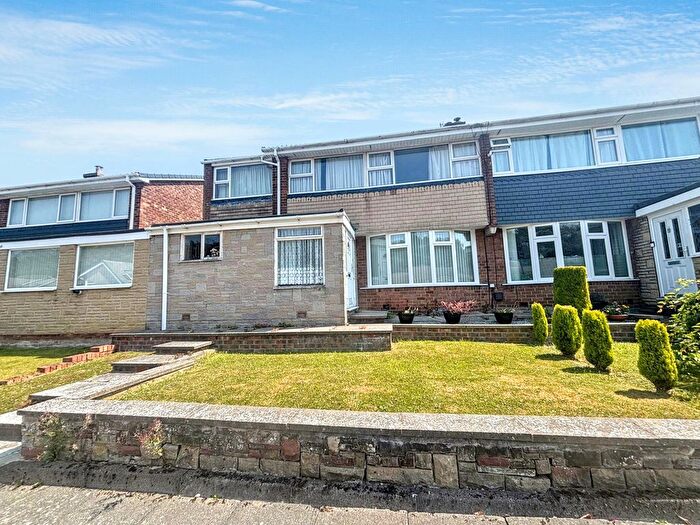 4 Bedroom Semi-detached House For Sale In Westgarth, Westerhope, Newcastle Upon Tyne, NE5