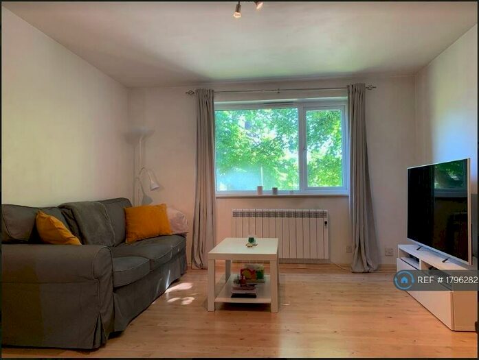 2 Bedroom Flat To Rent In Southcote Road, Reading, RG30