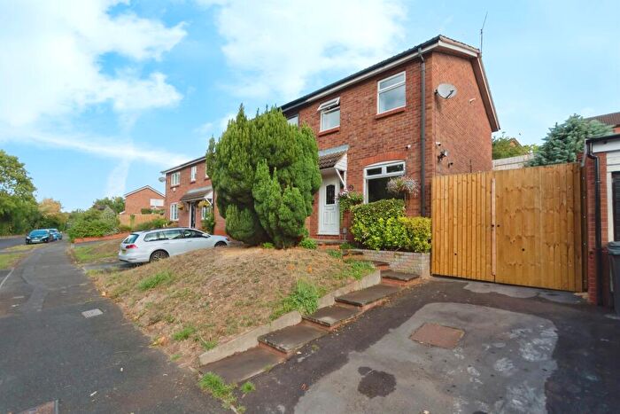 2 Bedroom Semi-Detached House For Sale In Easenhall Lane, Redditch, B98