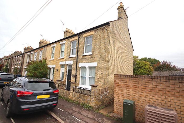 3 Bedroom House To Rent In Belgrave Road, Cambridge, CB1