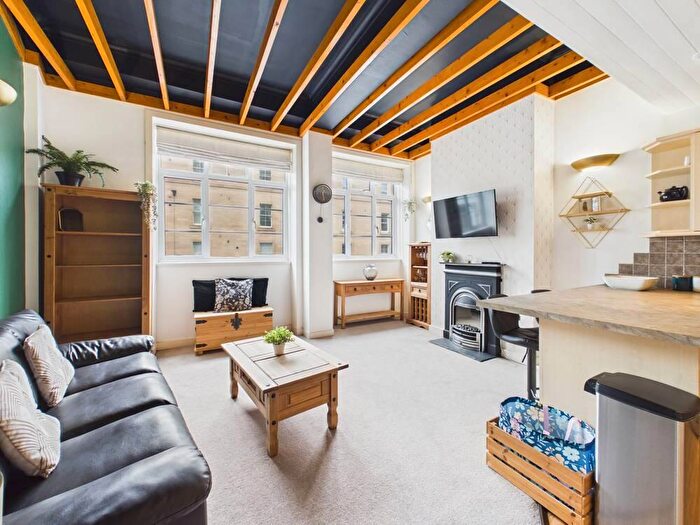 2 Bedroom Apartment To Rent In Lothian Road, Edinburgh, Midlothian, EH3