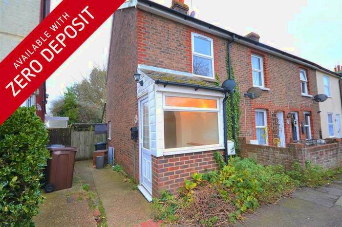 2 Bedroom End Of Terrace House To Rent In Gordon Road, Hailsham, BN27