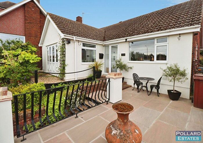 3 Bedroom Detached Bungalow For Sale In London Road, Newington, ME9