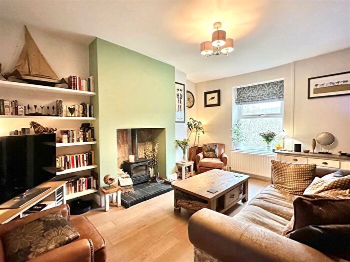 2 Bedroom Terraced House For Sale In Chapel Road, Whaley Bridge, High Peak, SK23