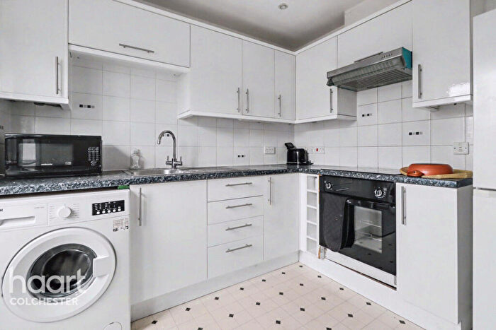 3 Bedroom Apartment To Rent In Albany Gardens, Colchester, CO2