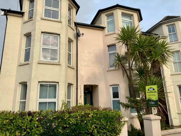 1 Bedroom Flat To Rent In Brighton Road, Horsham, RH13