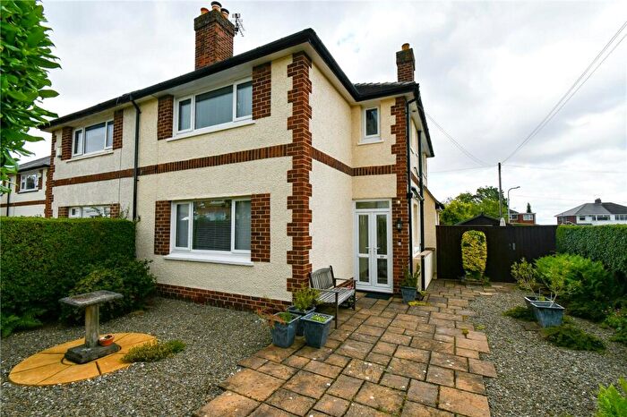 3 Bedroom Semi-Detached House For Sale In Linkside, Higher Bebington, Wirral, CH63