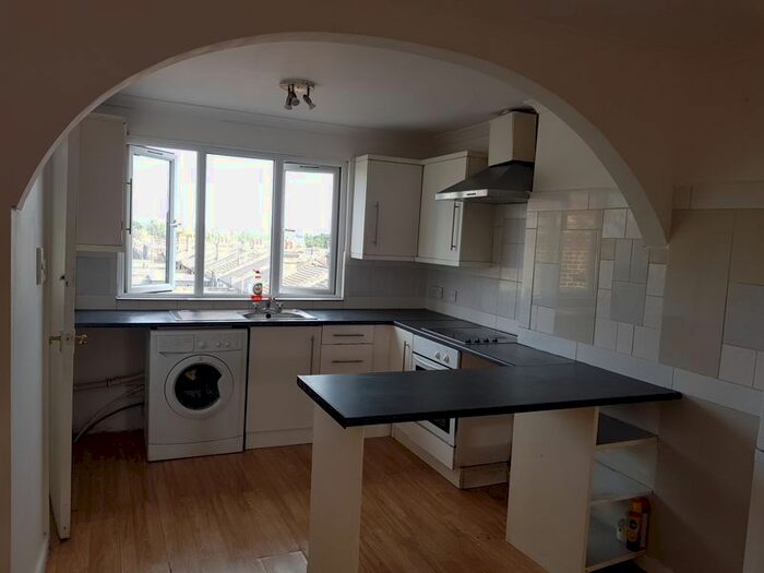 1 Bedroom Flat To Rent In Green Lanes, London, N13