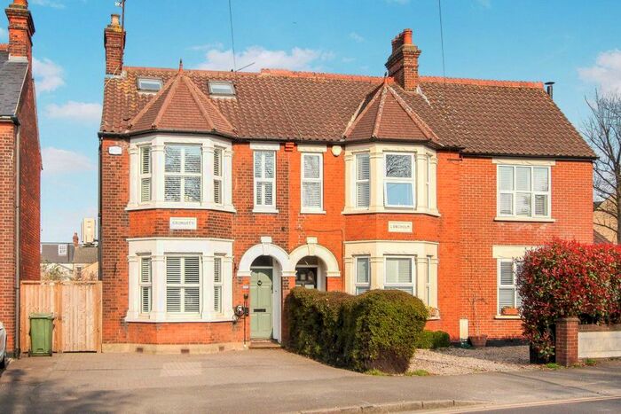 4 Bedroom Property To Rent In Ongar Road, Brentwood, CM15