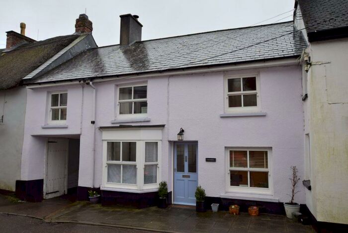 3 Bedroom Detached House To Rent In Market Street, Hatherleigh, Devon, EX20