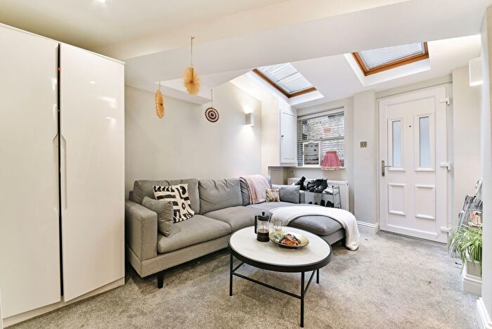 Studio To Rent In Udall Street, London, SW1P