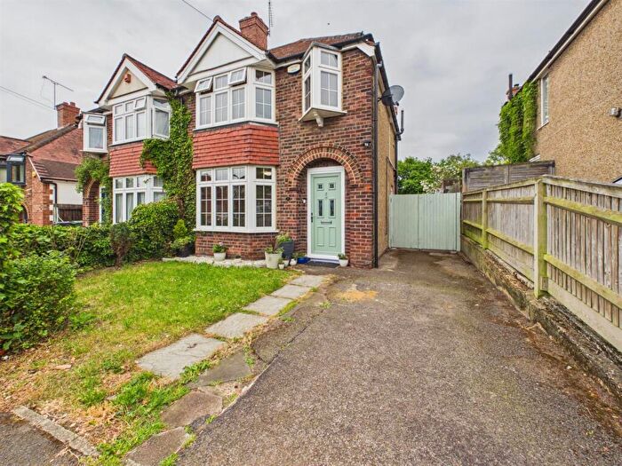 3 Bedroom Semi-Detached House For Sale In Osborne Road, Reading, RG30