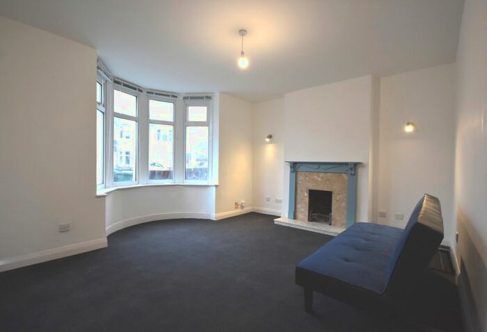 3 Bedroom End Of Terrace House To Rent In Hardy Road, Coventry, CV6