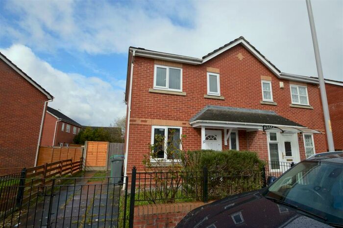 3 Bedroom House To Rent In Venture Scout Way, Manchester, M8