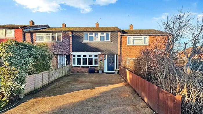 3 Bedroom Terraced House For Sale In Rutland Close, Bexley, DA5