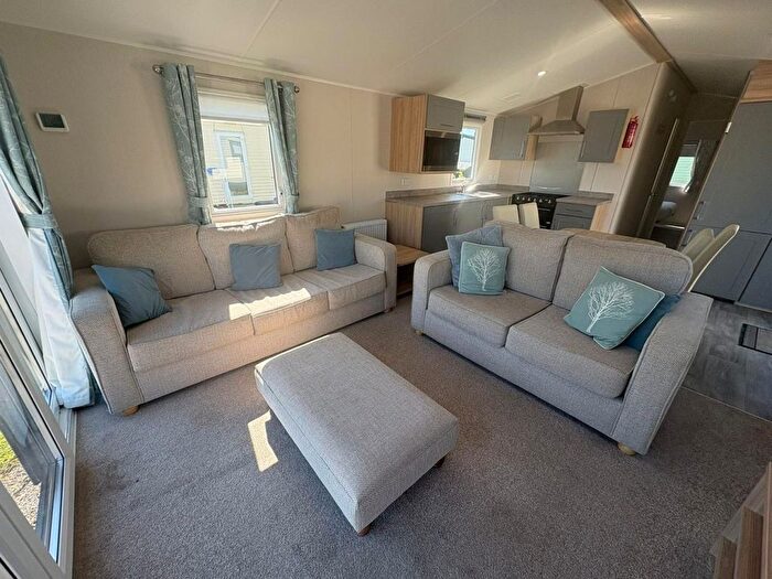 2 Bedroom Park Home For Sale In Southport New Rd Banks, Southport, PR9