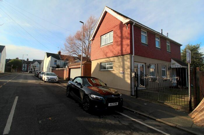 2 Bedroom Detached House To Rent In Montgomery Road, Gillingham ME7