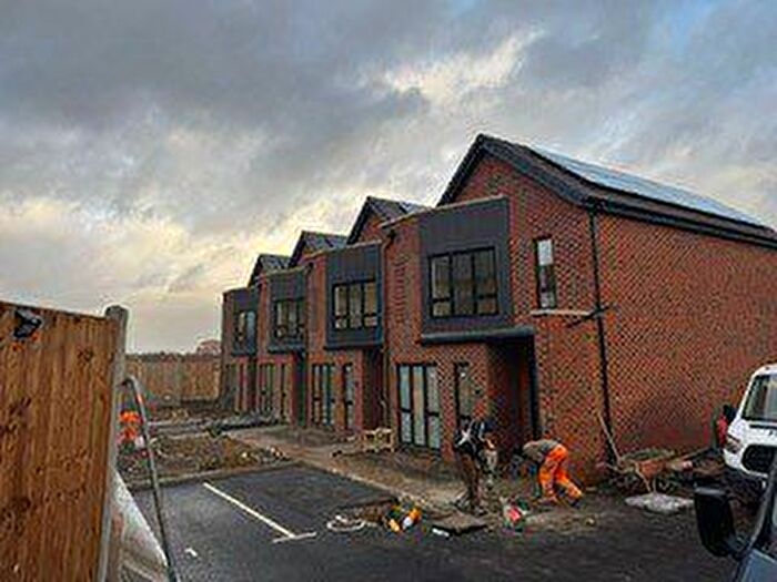 4 Bedroom Terraced House To Rent In Romford, RM5