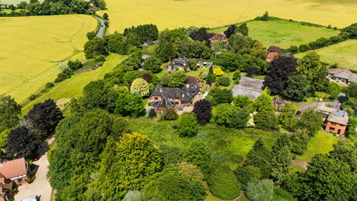 6 Bedroom House For Sale In Soames Lane, Alresford, SO24