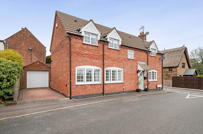 4 Bedroom Detached House For Sale In Star Corner, Barby, CV23