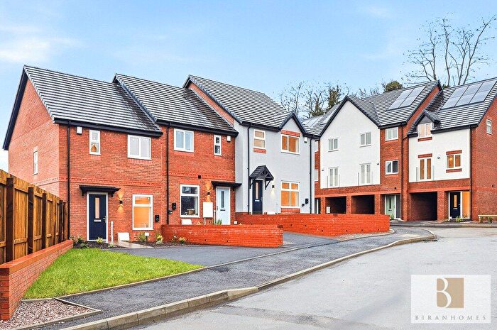 2 Bedroom End Of Terrace House For Sale In Foxglove Close, Stourport-on-Severn, Worcestershire, DY13