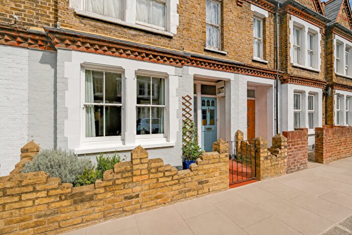1 Bedroom Flat For Sale In Aylesbury Road, London, SE17