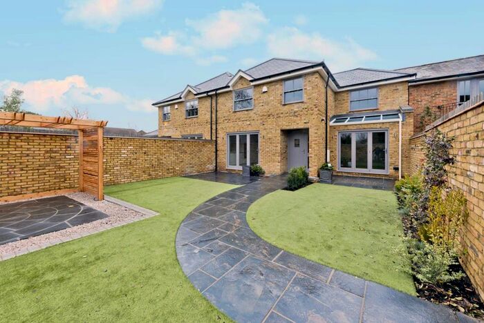 3 Bedroom Semi-Detached House To Rent In Woodlark Cottage, High Street, Thames Ditton, KT7