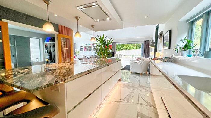 5 Bedroom Detached House For Sale In Bones Lane, Buriton, Hampshire, GU31