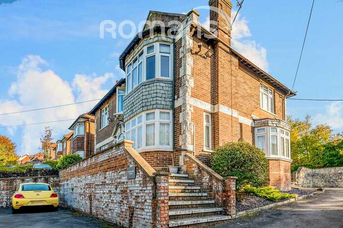 1 Bedroom Flat To Rent In Coningsby Court, HP13