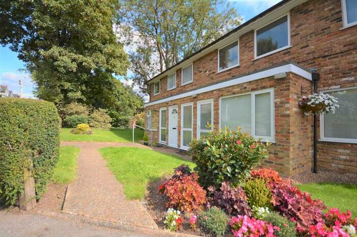 2 Bedroom Apartment To Rent In Albany Gate, Chesham HP5