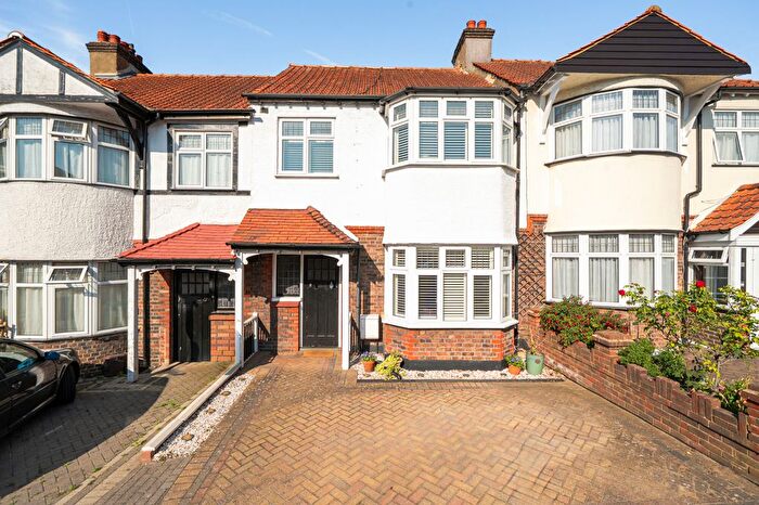 3 Bedroom Terraced House For Sale In Malden Road, Sutton, SM3
