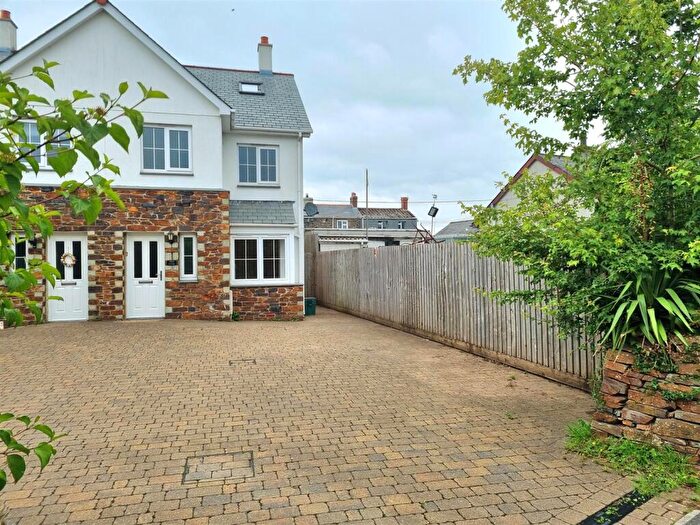 4 Bedroom Semi-Detached House For Sale In Liftondown, Lifton, PL16