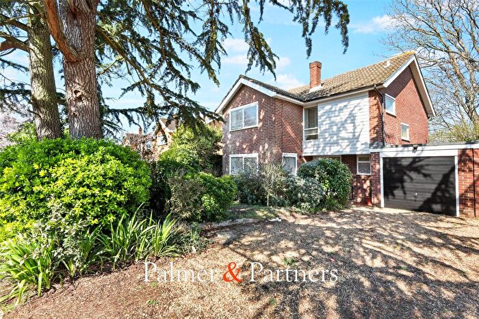 4 Bedroom Detached House For Sale In Sanders Drive, Lexden, Colchester, Essex, CO3