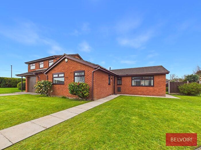 3 Bedroom Bungalow For Sale In Green Meadows, New Broughton, LL11