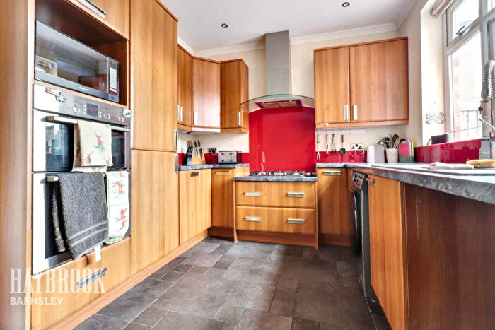 4 Bedroom Detached House For Sale In Summer Lane, Wombwell, S73