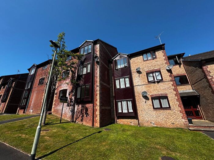 1 Bedroom Flat To Rent In Rena Hobson Court, Tiverton, EX16