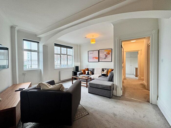 2 Bedroom Apartment To Rent In Park Road, St Johns Wood, NW8