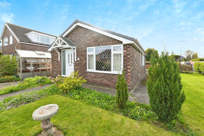 2 Bedroom Bungalow For Sale In Whinney Lane, Streethouse, Pontefract, West Yorkshire, WF7
