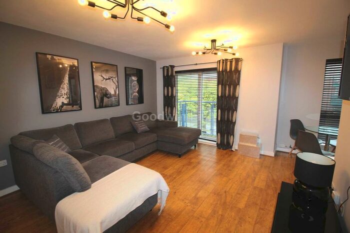 4 Bedroom Mews To Rent In Royce Road, Hulme, M15