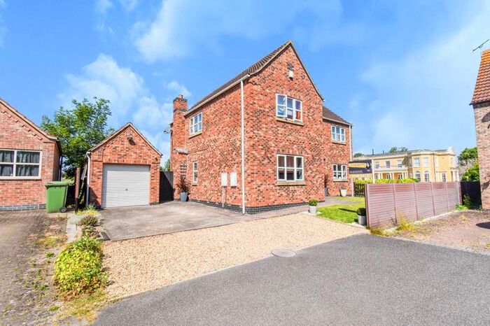 4 Bedroom Detached House To Rent In Dickinson Close, Hibaldstow, Brigg, DN20