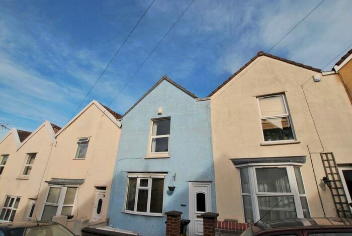 2 Bedroom House To Rent In Stanley Hill, Totterdown, Bristol, BS4