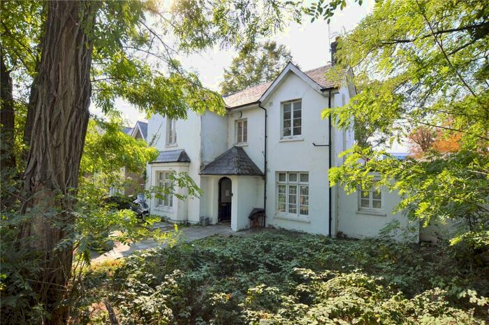 Apartment To Rent In Sydenham Park Road, London, SE26