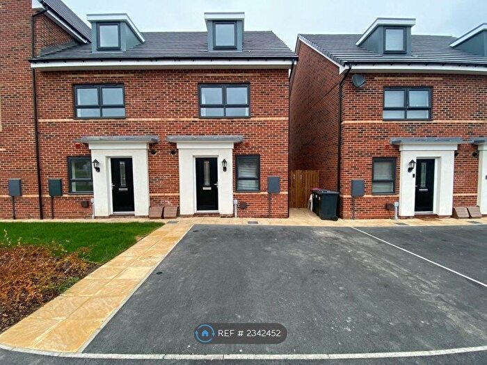 3 Bedroom Semi-Detached House To Rent In Autumn Fields, Rotherham, S60