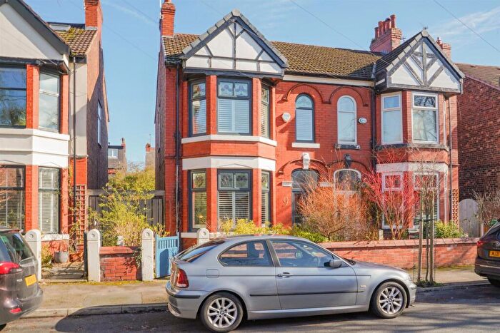 4 Bedroom Semi Detached House For Sale In Auburn Road, Old Trafford, M16