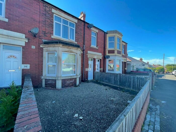 2 Bedroom Flat To Rent In East View, Wideopen, Newcastle Upon Tyne, NE13