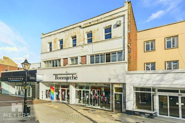2 Bedroom Flat For Sale In High Street, Poole Town Centre, BH15
